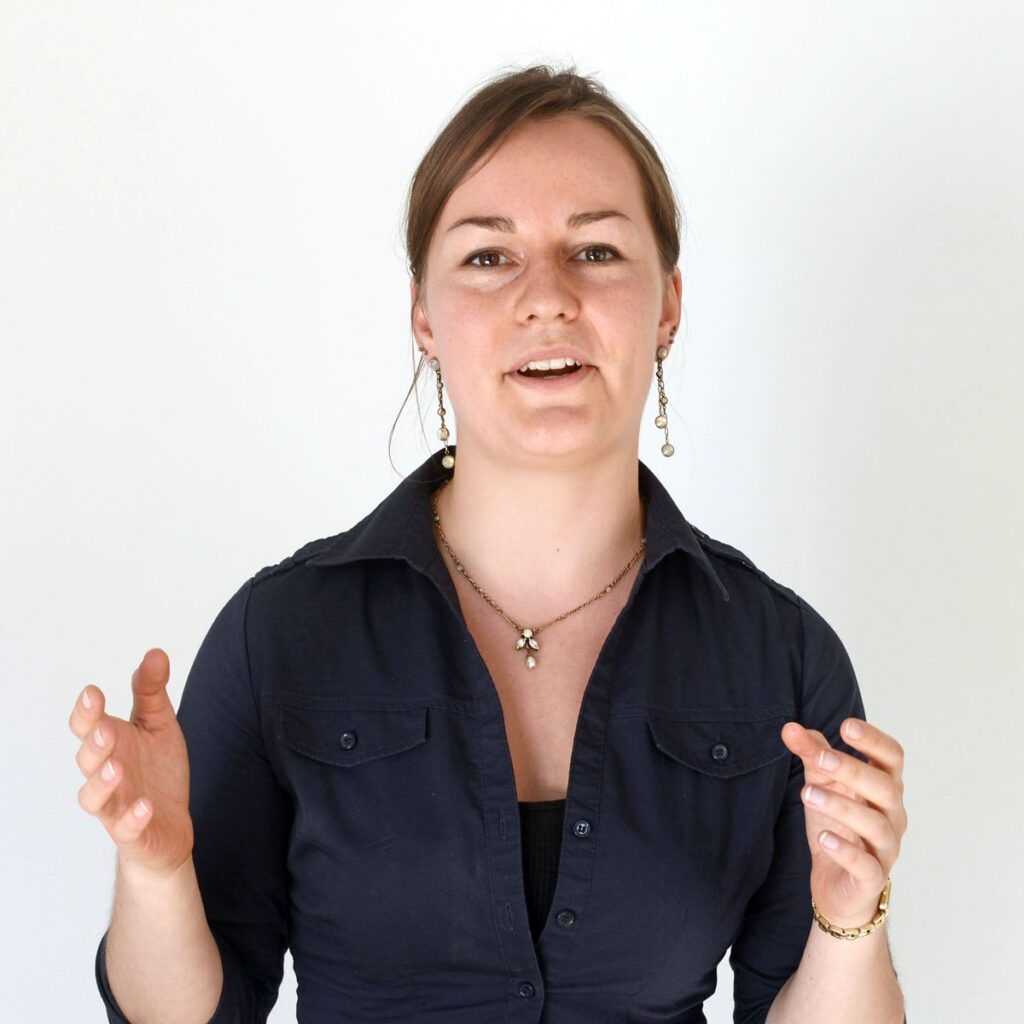 Portrait of Lara Portmann